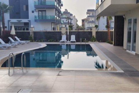 1+1 Apartment  in Avsallar, Antalya, Turkey No. 111687