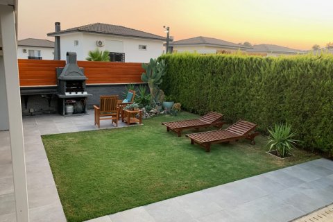 4+1 Villa  in Kusadasi, Aydin, Türkei Nr. 133320 - 29