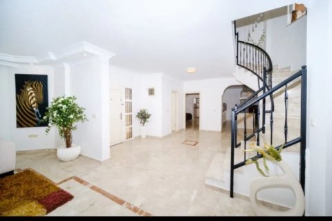 4+2 Villa i Kargicak, Alanya, Antalya, Tyrkiet Nr. 121561 - 20