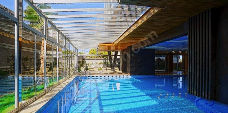 4+1 Leilighet  i Izmir, Tyrkia Nr. 143016