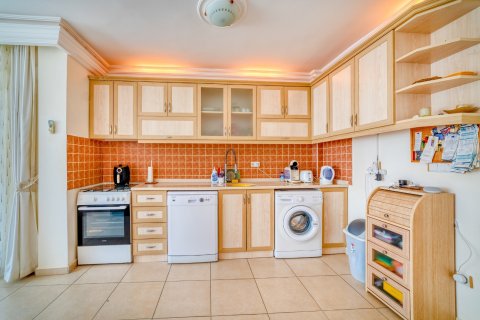 2+1 Lägenhet i Oba, Antalya, Turkiet Nr. 134866 - 14