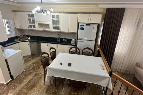 3+1 Lägenhet i Mersin, Turkiet Nr. 117437 - 8