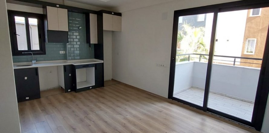 1+1 Lägenhet i Mersin, Turkiet Nr. 146542