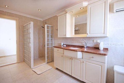 4+1 Villa  i Kestel, Antalya, Tyrkiet Nr. 113460 - 3