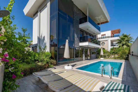 3+1 Villa  in Konakli, Antalya, Turkey No. 144328