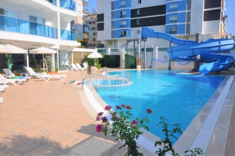 2+1 Lejlighed  i Mahmutlar, Antalya, Tyrkiet Nr. 146096