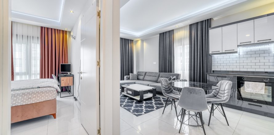 1+1 Apartment in Oba, Antalya, Turkey No. 117044