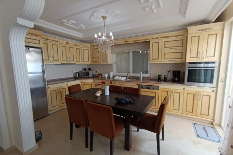 ویلا در Kargicak،  Alanya ، ترکیه 4 خوابه ، 200 متر مربع.  شماره 119029 - 9