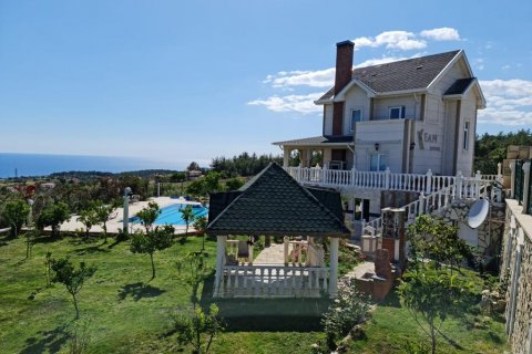 7+1 Villa  in Incekum, Antalya, Türkei Nr. 123073