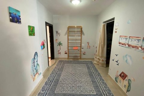 آپارتمان در  Mersin ، ترکیه 2 خوابه ، 135 متر مربع.  شماره 134145 - 2