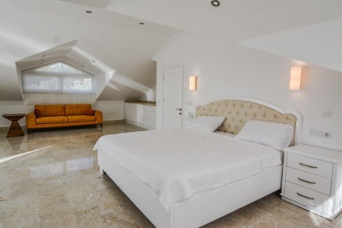 Villa for sale in Fethiye, Mugla, Turkey, 5 bedrooms, 250m2, No. 191941 – photo 16