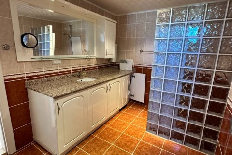 Apartment for sale in Mahmutlar, Antalya, Turkey, 2 bedrooms, 135m2, No. 134265 – photo 16