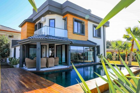 4+1 Villa i Izmir, Turkiet Nr. 142368