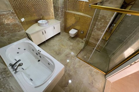 5+1 Villa  i Alanya, Antalya, Tyrkiet Nr. 121510 - 20