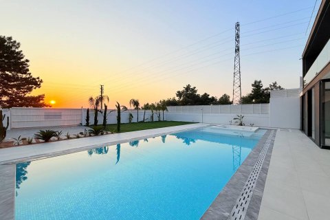 Villa for sale  in Oludeniz, Fethiye, Mugla, Turkey, 4 bedrooms, 330m2, No. 206947 – photo 3
