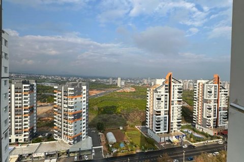 آپارتمان در  Mersin ، ترکیه 4 خوابه ، 180 متر مربع.  شماره 147179