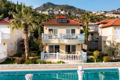 2+1 Villa  in Tepe, Alanya, Antalya, Turkey No. 116283