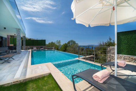Villa  4+1  Fethiye, Muğla, Türkiye №130826 - 2