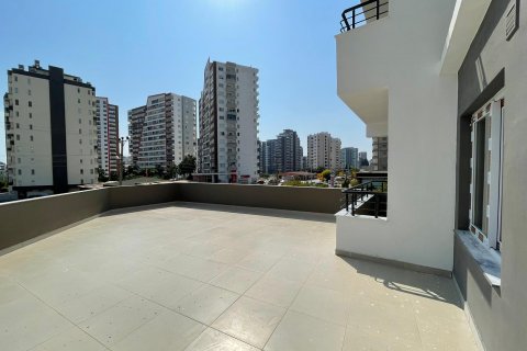 1+1 Lägenhet i Mersin, Turkiet Nr. 141937 - 2