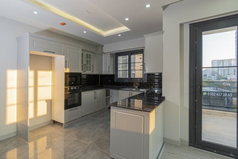 Продажа квартиры в Мерсине, Турция 2 комн., 2м2, №133310 – фото 9