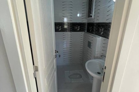 Apartment for sale in Mersin, Turkey, 2 bedrooms, 70m2, No. 120917 – photo 8