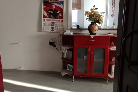 3+1 Wohnung in Mersin, Türkei Nr. 133174 - 9