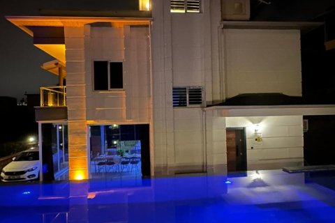 4+1 Villa i Alanya, Antalya, Turkiet Nr. 136232 - 10