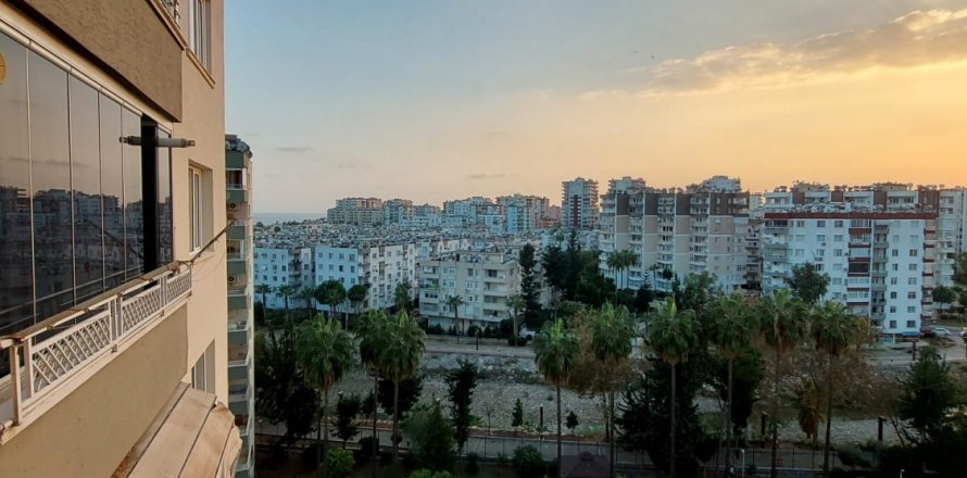 2+1 Apartment in Mersin, Turkey No. 144423