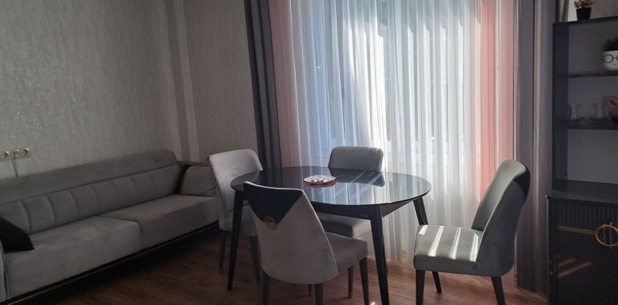 Квартира 1+1 в Мерсине, Турция №120975