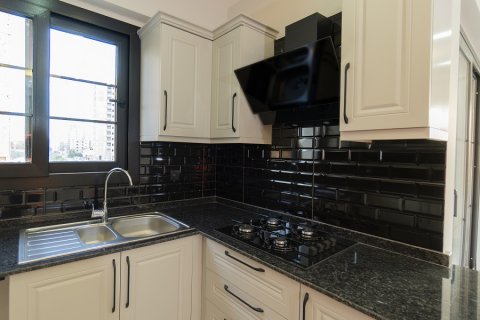 Продажа квартиры в Мерсине, Турция 2 комн., 2м2, №133310 – фото 7