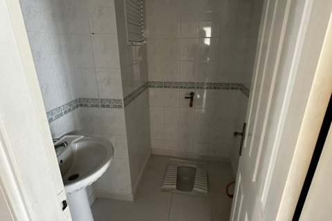 Apartment for sale in Mersin, Turkey, 3 bedrooms, 180m2, No. 147253 – photo 19