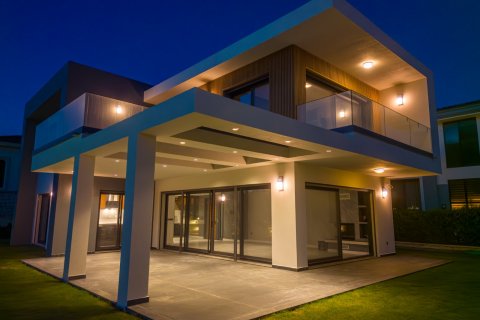 Продажа виллы  в Измире, Турция 5+1, 220м2, №143627 – фото 4