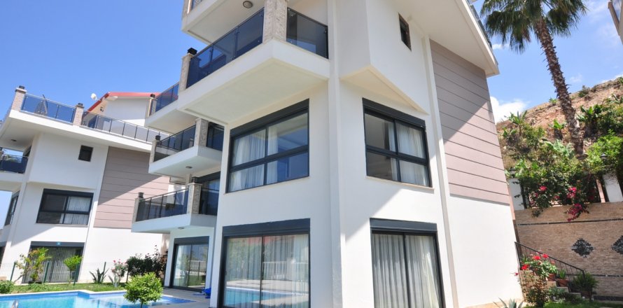 6+2 Villa in Kargicak, Alanya, Antalya, Türkei Nr. 117915