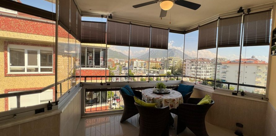 4+1 Lägenhet i Oba, Antalya, Turkiet Nr. 133721