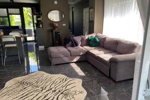 3+1 Villa  i Izmir, Tyrkia Nr. 143628 - 8