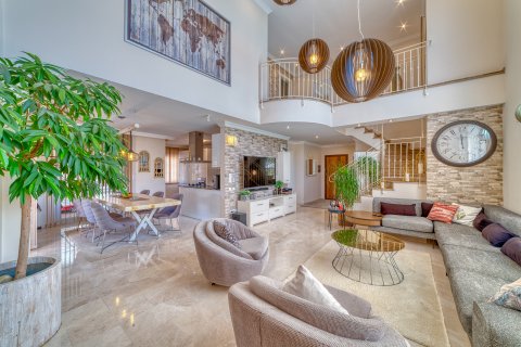 Villa for sale  in Avsallar, Antalya, Turkey, 3 bedrooms, 220m2, No. 142634 – photo 18