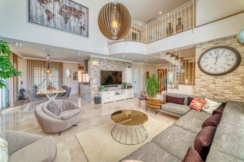 Villa for sale  in Avsallar, Antalya, Turkey, 3 bedrooms, 220m2, No. 142634 – photo 12