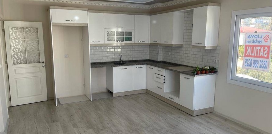 2+1 Apartment in Mersin, Turkey No. 120917