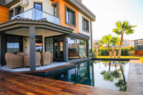 4+1 Villa i Izmir, Tyrkia Nr. 142368 - 23