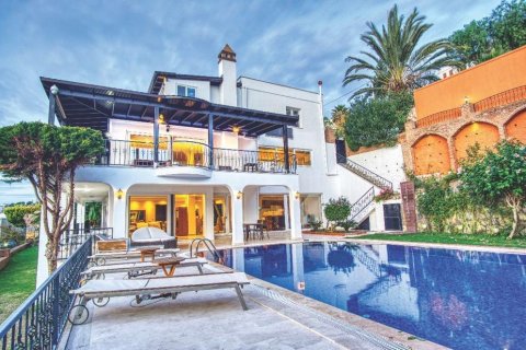 Villa for sale in Bodrum, Mugla, Turkey, 6 bedrooms, 420m2, No. 206600 – photo 2