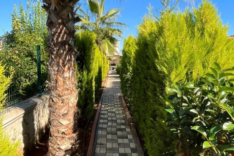 آپارتمان در  Mersin ، ترکیه 3 خوابه ، 130 متر مربع.  شماره 113310 - 4