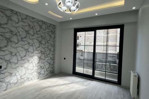 1+1 Wohnung  in Mersin, Türkei Nr. 120909 - 9