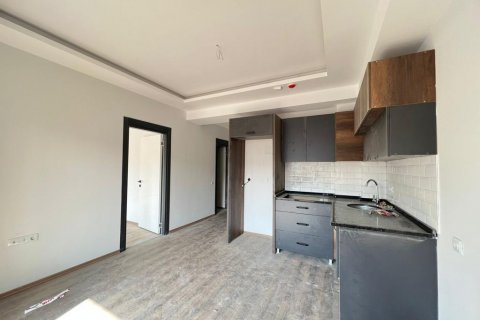 Продажа квартиры в Мерсине, Турция 1+1, 57м2, №142034 – фото 2