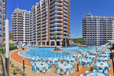 2+1 Lägenhet  i Mahmutlar, Antalya, Turkiet Nr. 151046