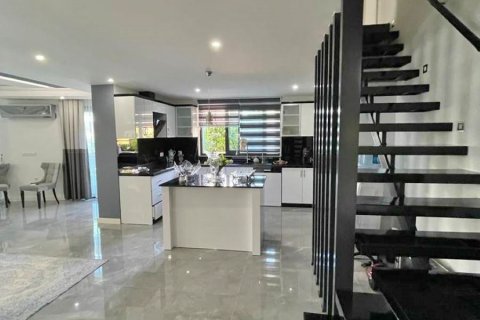 آپارتمان در Kargicak،  Alanya ، ترکیه 3 خوابه ، 300 متر مربع.  شماره 117579 - 6