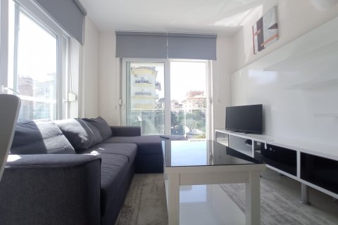 1+1 Lägenhet i Oba, Antalya, Turkiet Nr. 118783 - 3