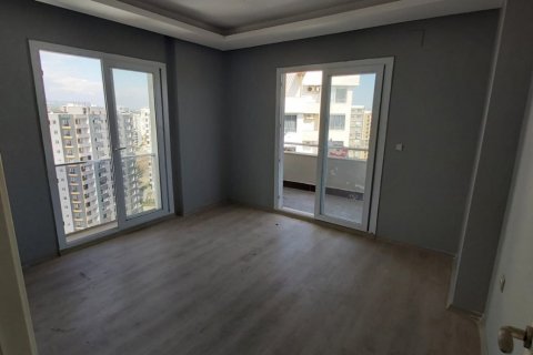 2+1 Lägenhet  i Mersin, Turkiet Nr. 140744 - 2