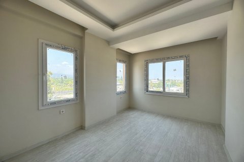 1+1 Lägenhet i Mersin, Turkiet Nr. 131611 - 12