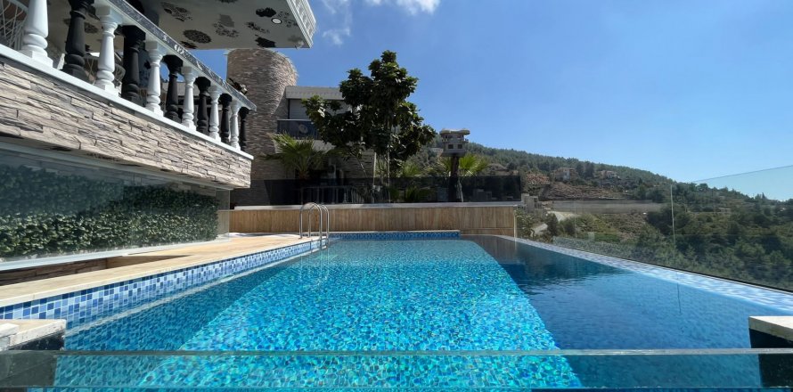 3+1 Villa  in Alanya, Antalya, Türkei Nr. 146306
