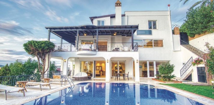 6+1 Villa in Bodrum, Mugla, Turkey No. 206600